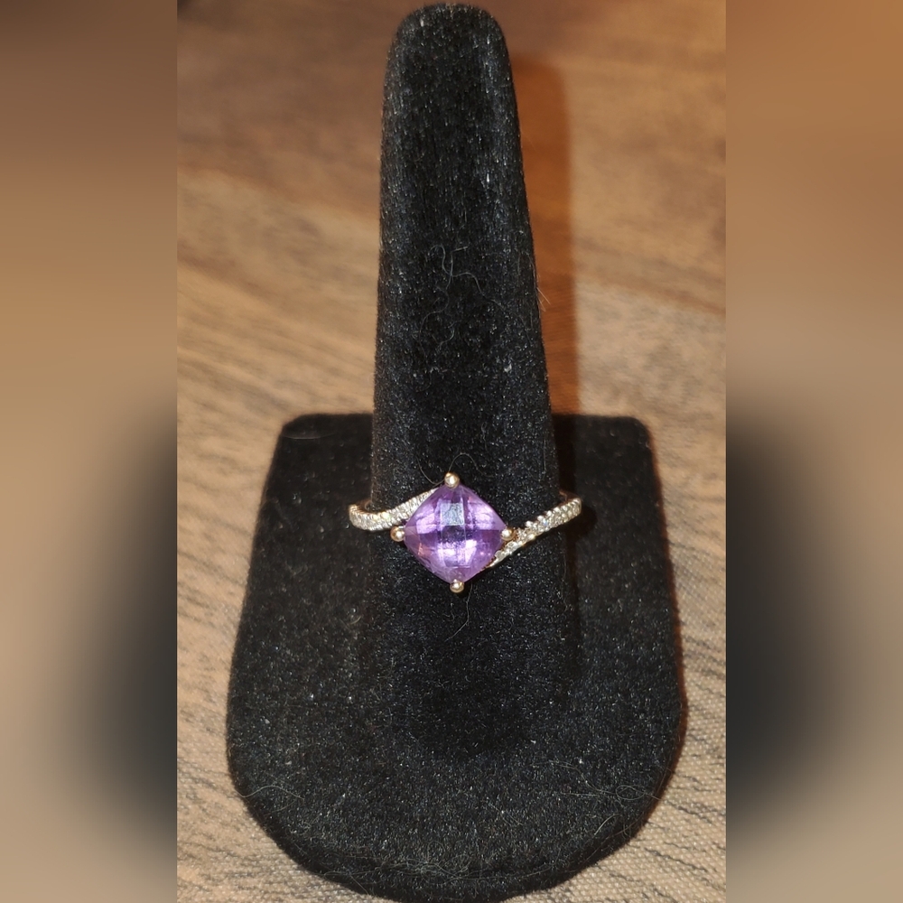 14k White Gold Amethyst And Diamond Ring